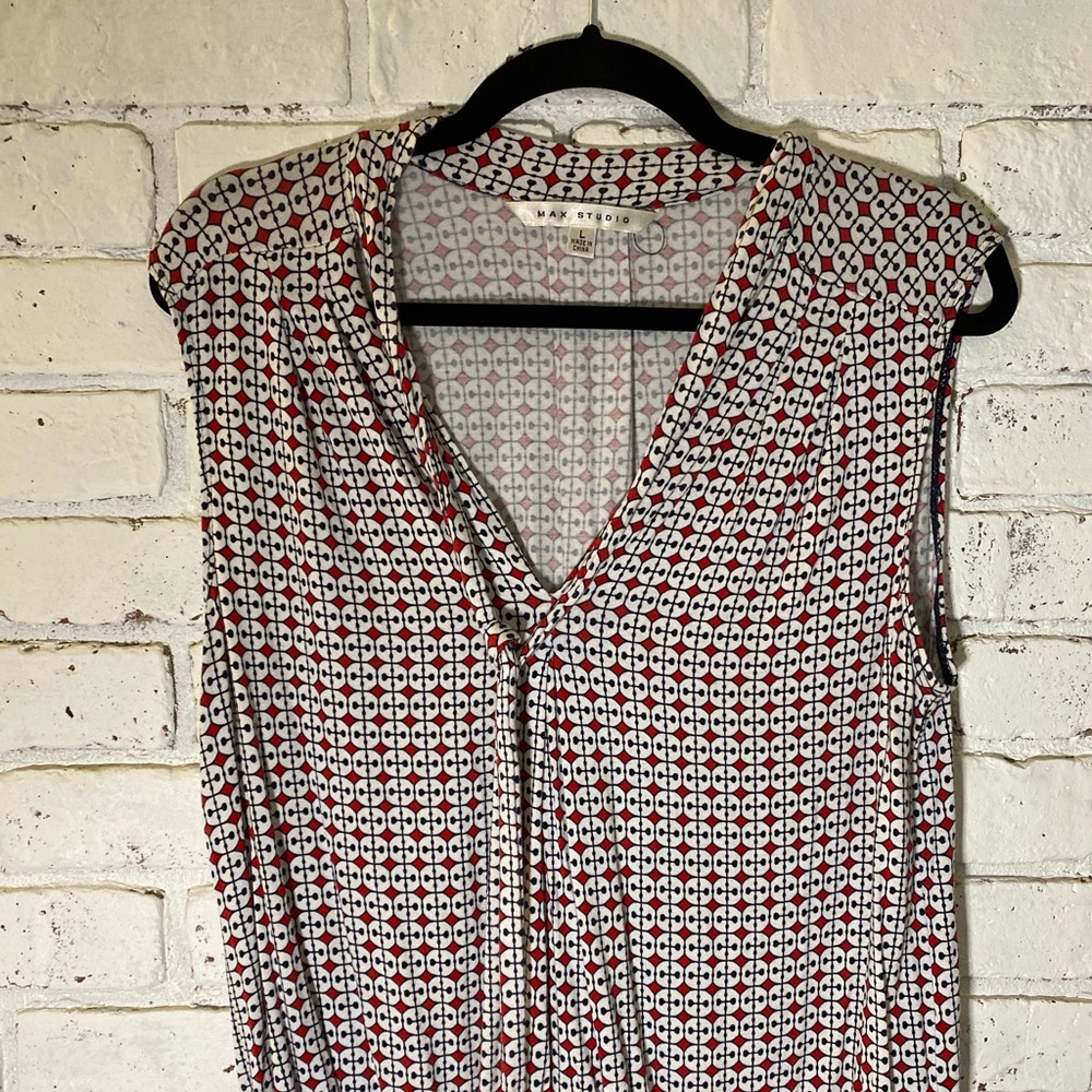 Max studio tank with tie.
